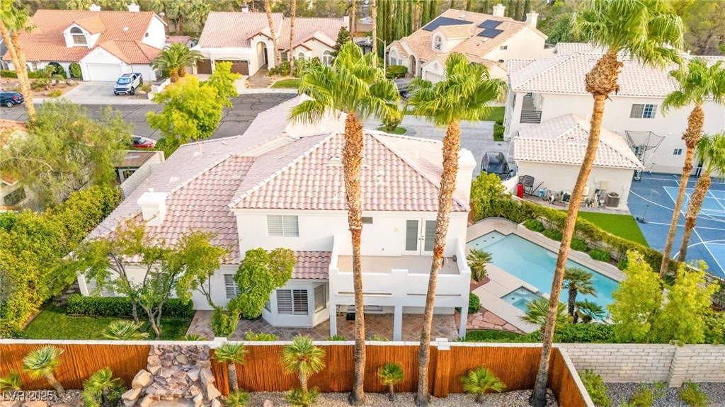 9608 Bottle Creek, Las Vegas, NV 89117