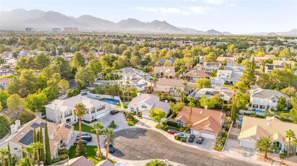 9608 Bottle Creek, Las Vegas, NV 89117