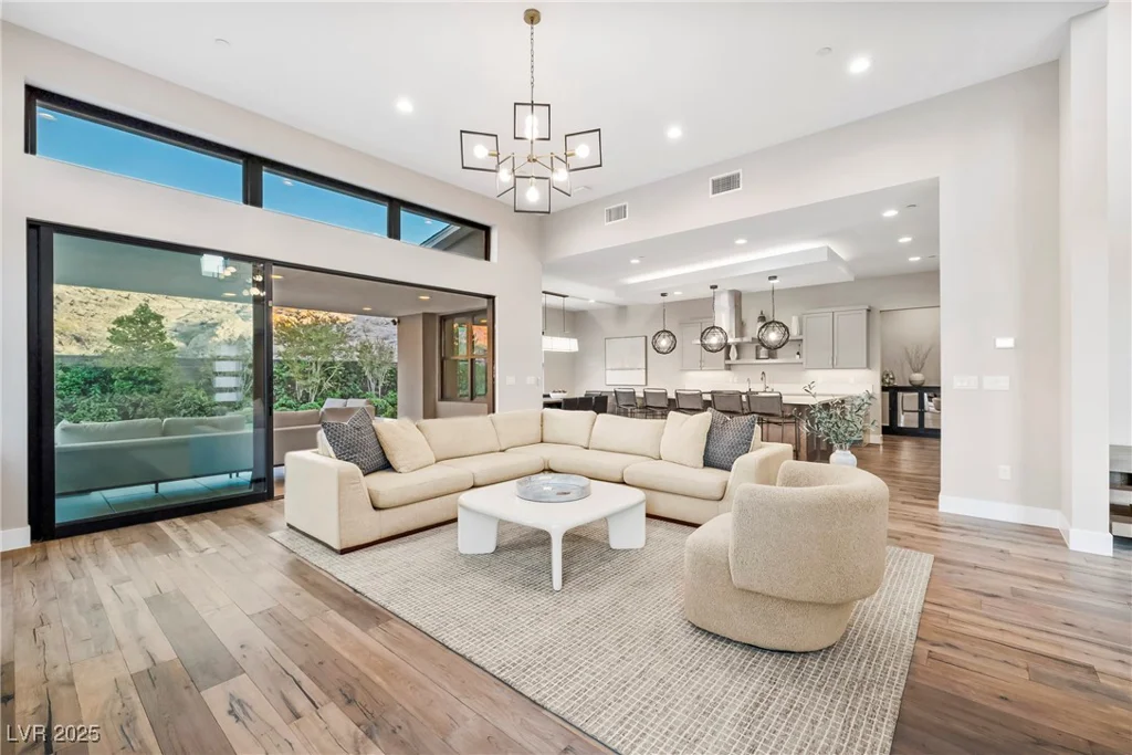 2183 Skyline Heights, Henderson, NV 89052