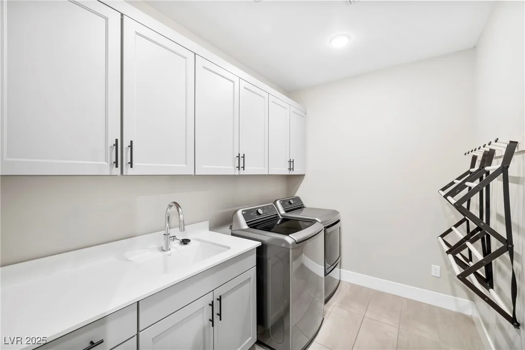 2183 Skyline Heights, Henderson, NV 89052