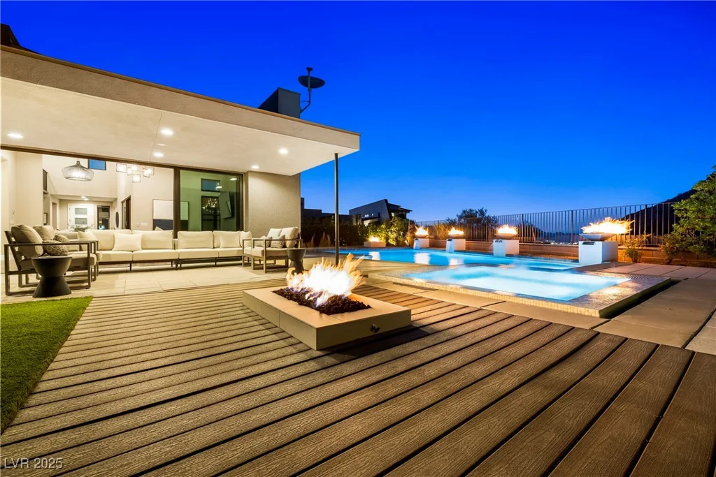 2183 Skyline Heights, Henderson, NV 89052