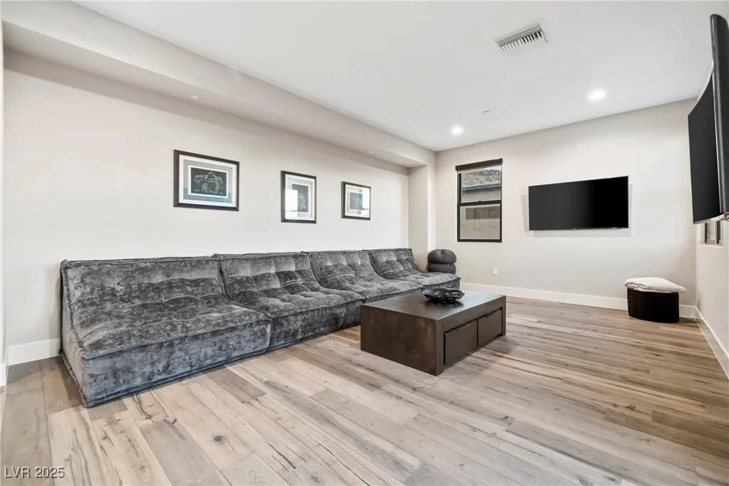2183 Skyline Heights, Henderson, NV 89052