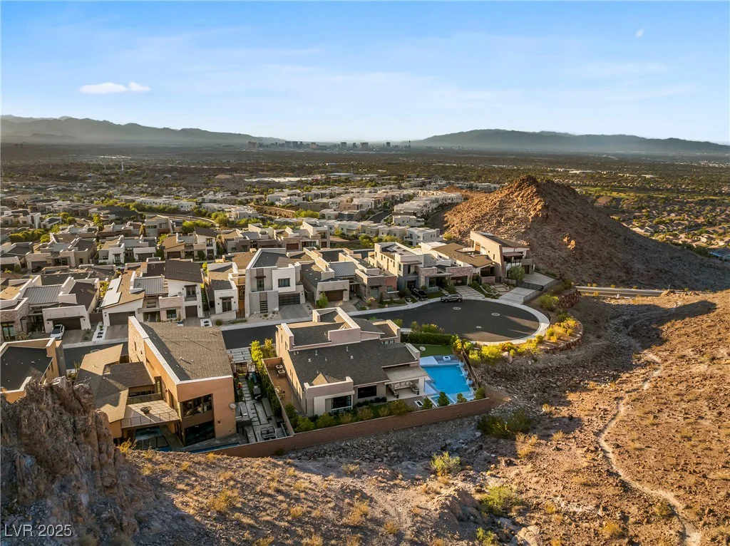 2183 Skyline Heights, Henderson, NV 89052