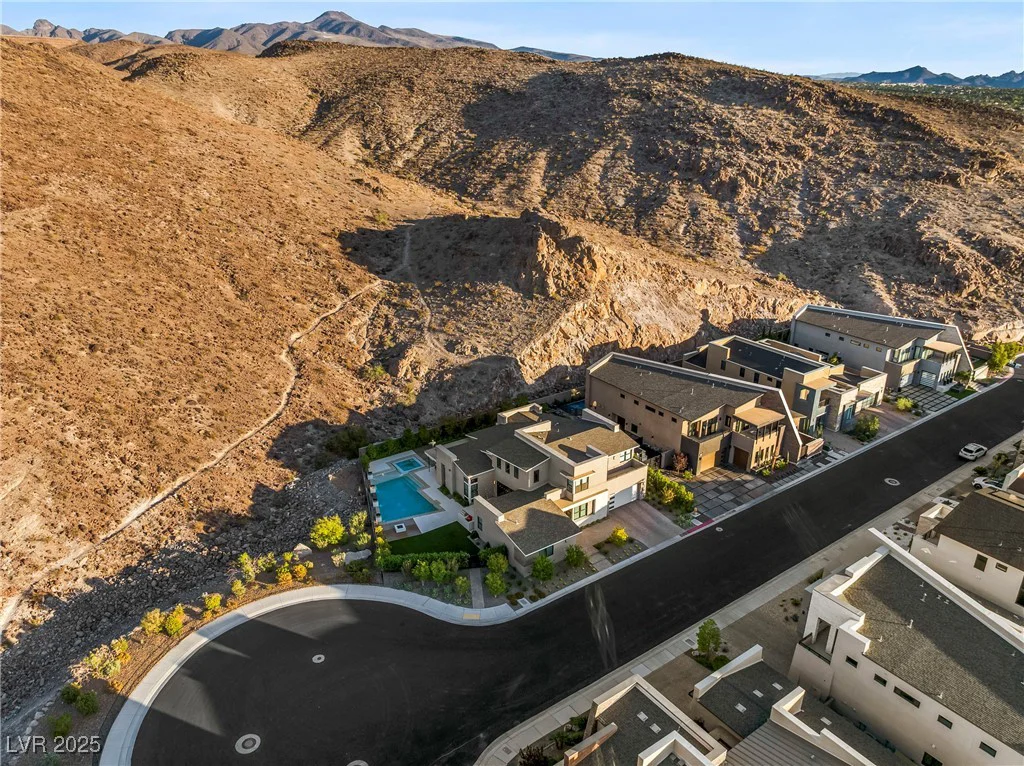 2183 Skyline Heights, Henderson, NV 89052