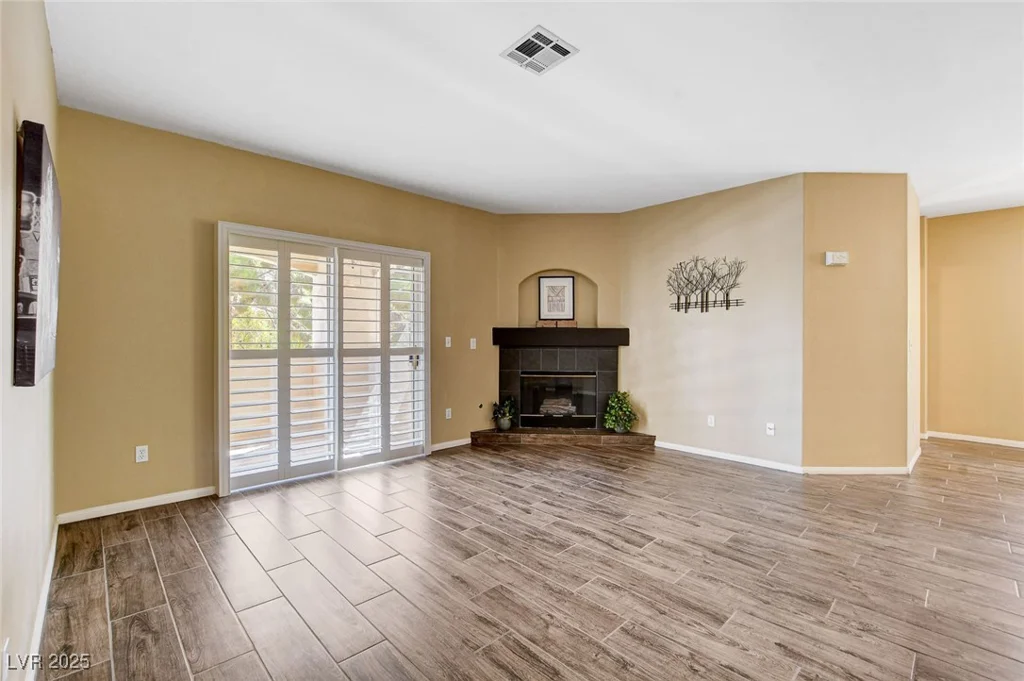 2050 Warm Springs, Henderson, NV 89014