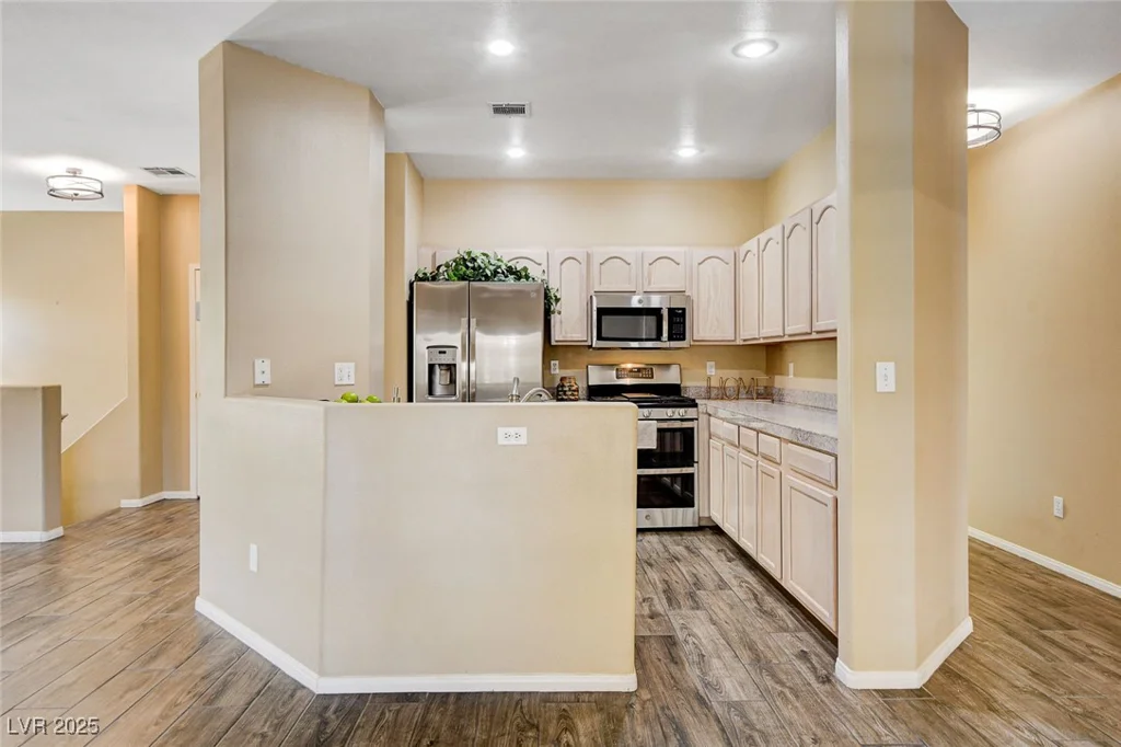 2050 Warm Springs, Henderson, NV 89014
