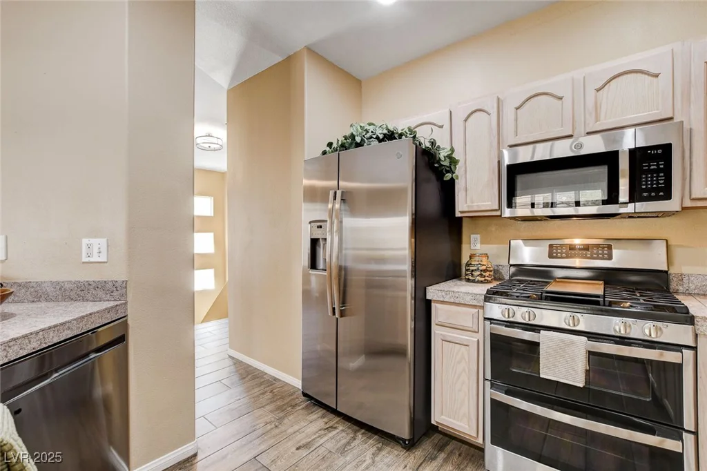 2050 Warm Springs, Henderson, NV 89014