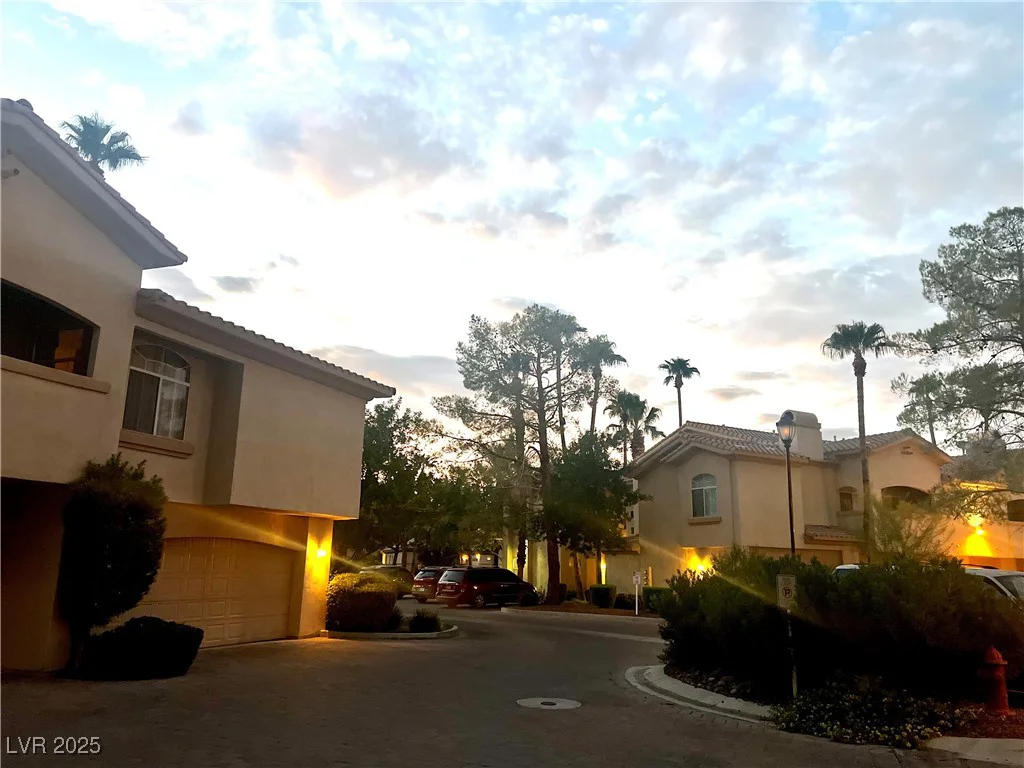 2050 Warm Springs, Henderson, NV 89014