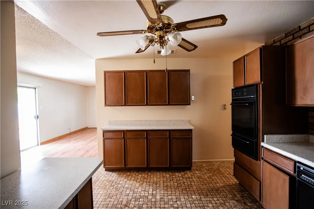 7112 Michael Collins, Las Vegas, NV 89145