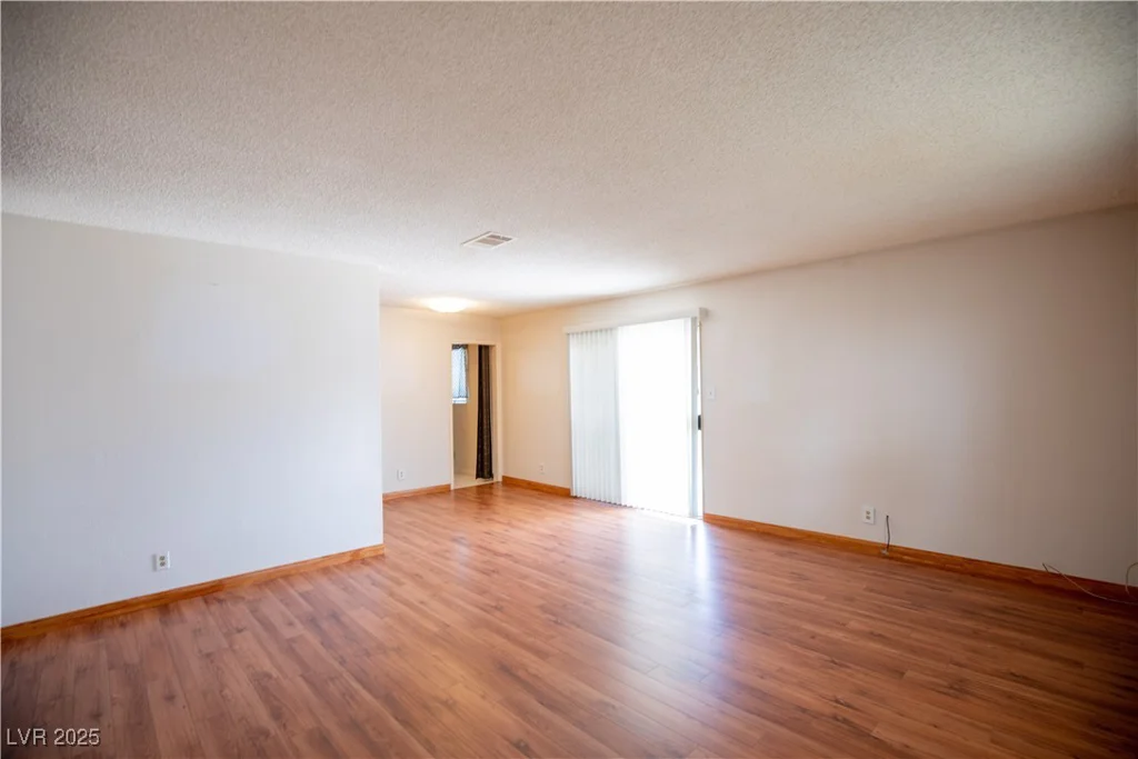 7112 Michael Collins, Las Vegas, NV 89145