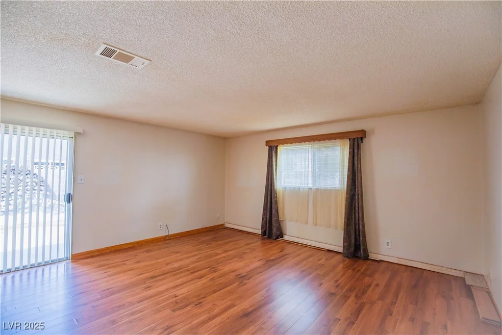 7112 Michael Collins, Las Vegas, NV 89145