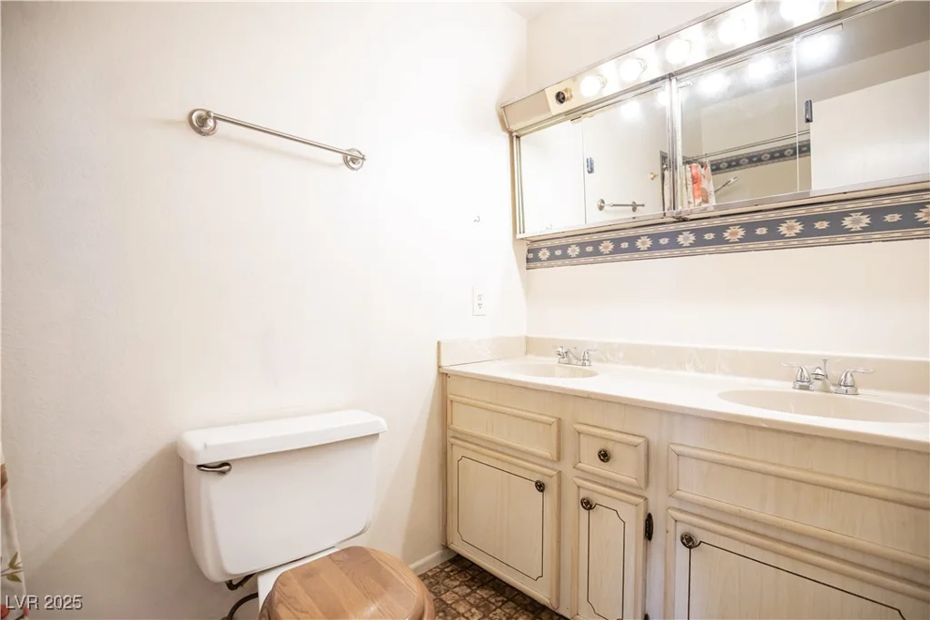 7112 Michael Collins, Las Vegas, NV 89145