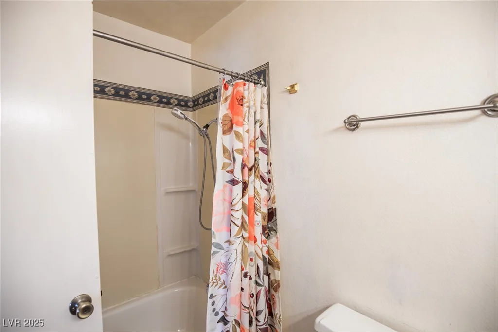 7112 Michael Collins, Las Vegas, NV 89145