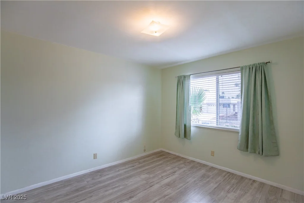 7112 Michael Collins, Las Vegas, NV 89145