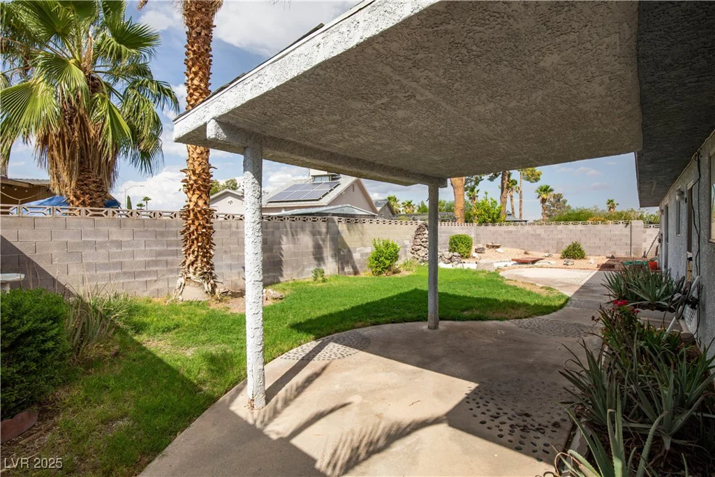 7112 Michael Collins, Las Vegas, NV 89145