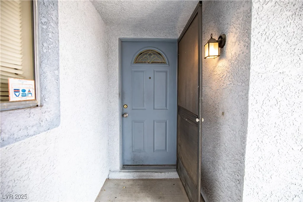 7112 Michael Collins, Las Vegas, NV 89145