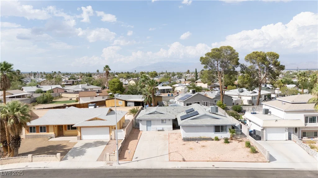 7112 Michael Collins, Las Vegas, NV 89145