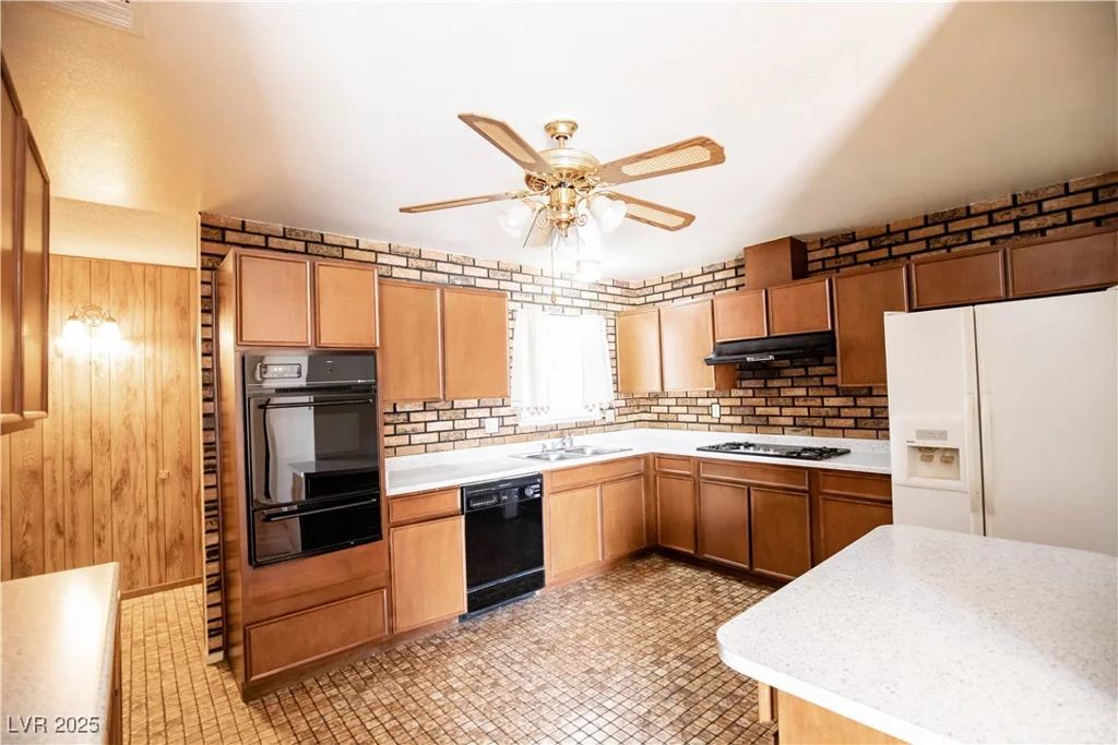 7112 Michael Collins, Las Vegas, NV 89145