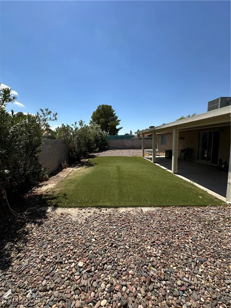 866 Palmerston, Las Vegas, NV 89110