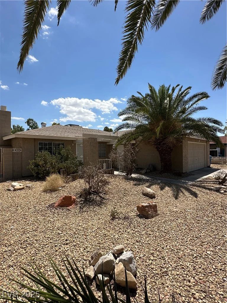 866 Palmerston, Las Vegas, NV 89110