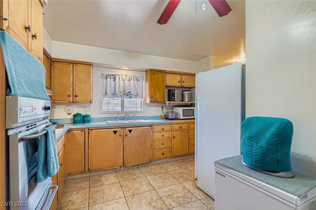 4117 El Cederal, Las Vegas, NV 89102