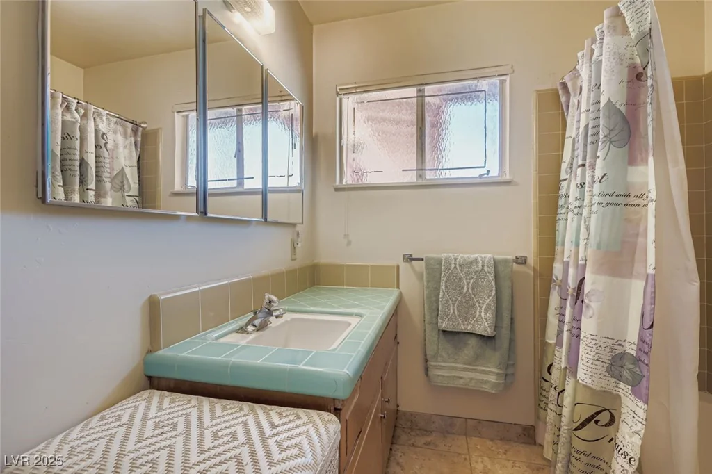 4117 El Cederal, Las Vegas, NV 89102