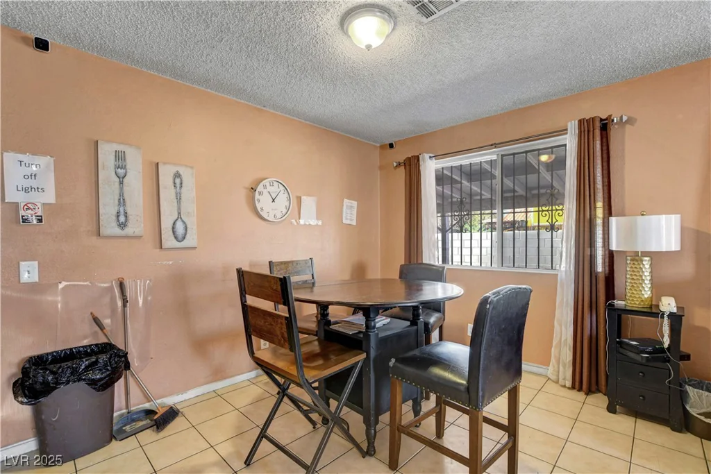 4805 Cincinnati, Las Vegas, NV 89104