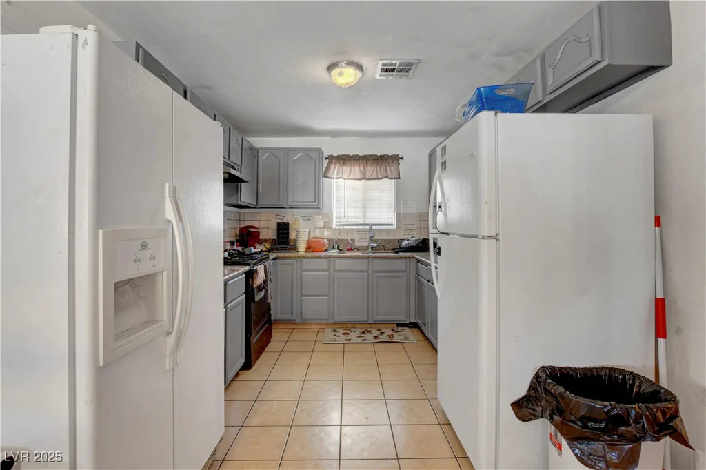 4805 Cincinnati, Las Vegas, NV 89104
