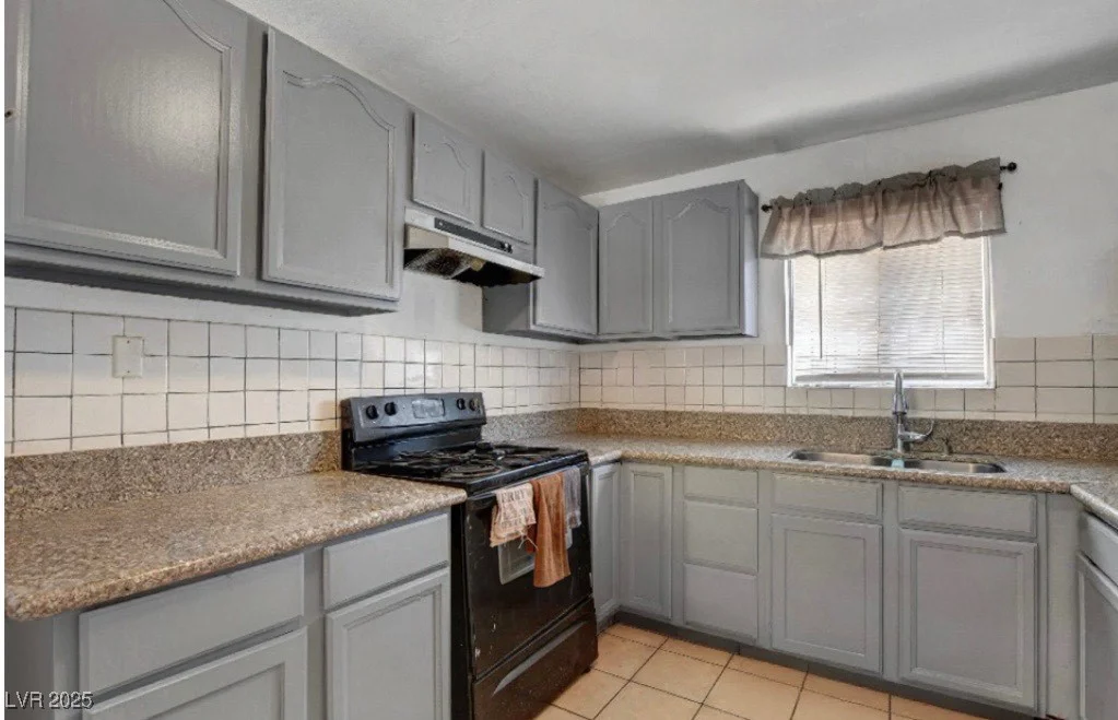 4805 Cincinnati, Las Vegas, NV 89104