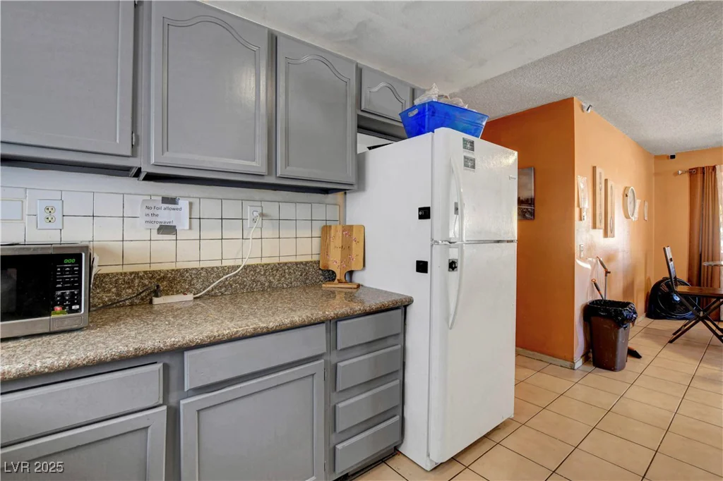 4805 Cincinnati, Las Vegas, NV 89104