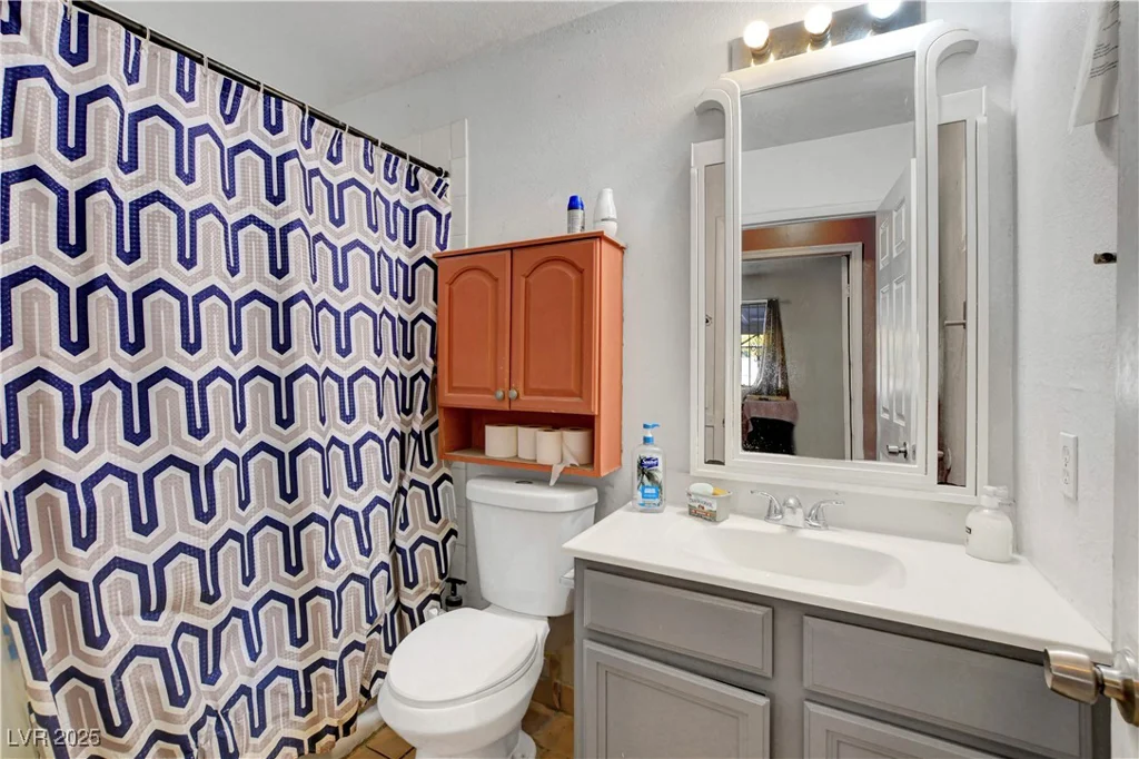 4805 Cincinnati, Las Vegas, NV 89104