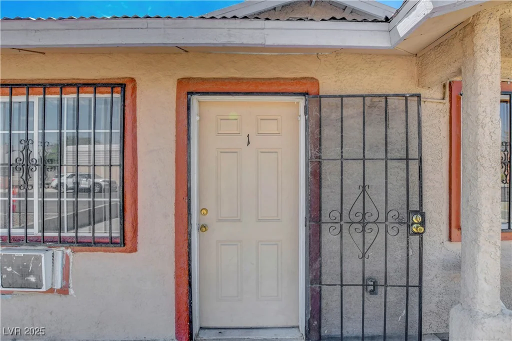 4805 Cincinnati, Las Vegas, NV 89104