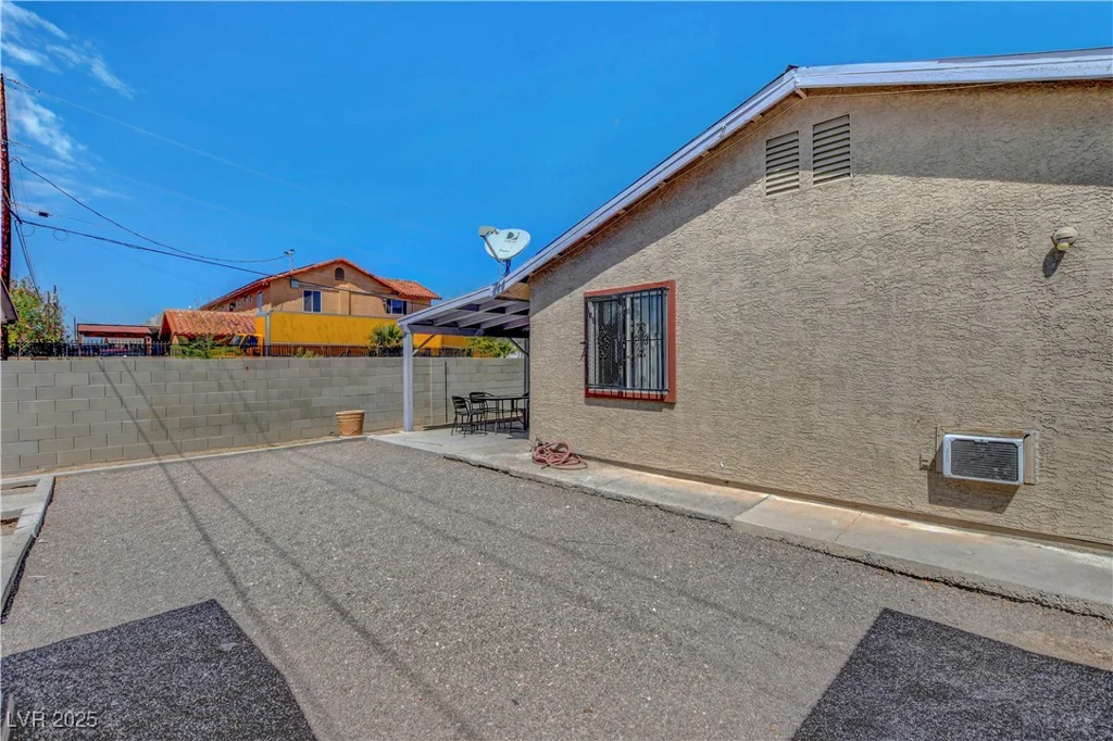 4805 Cincinnati, Las Vegas, NV 89104