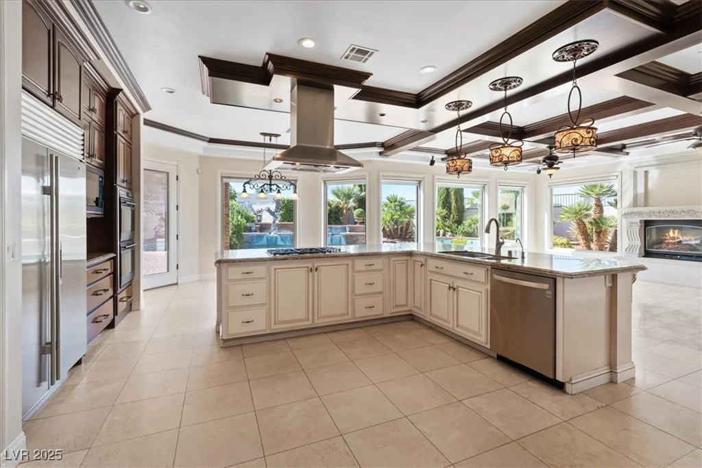 5975 Campbell, Las Vegas, NV 89149