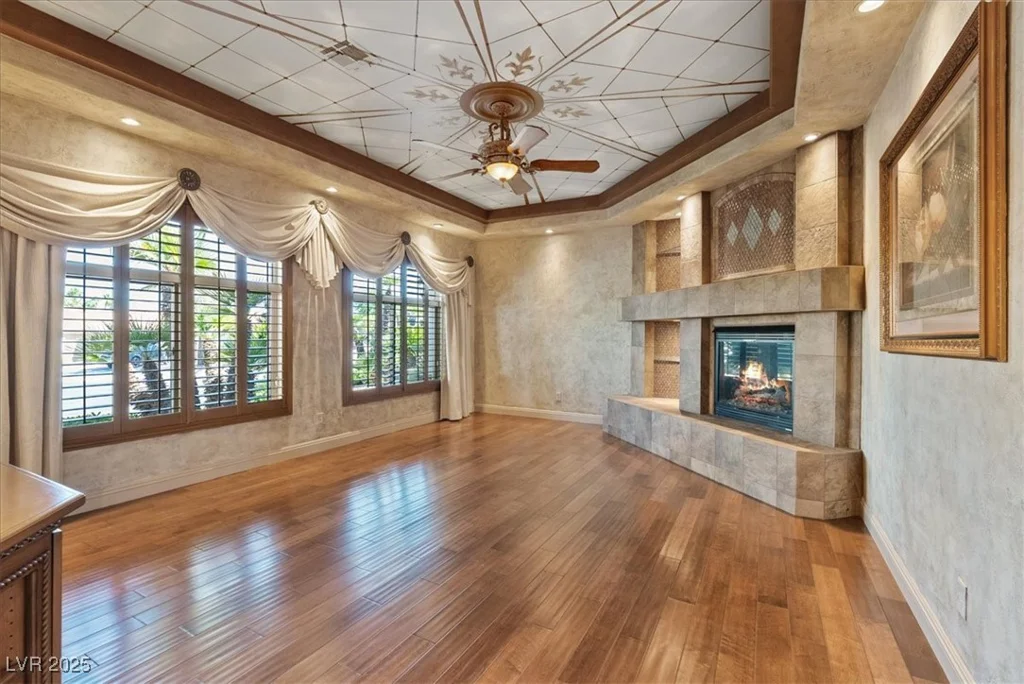 5975 Campbell, Las Vegas, NV 89149