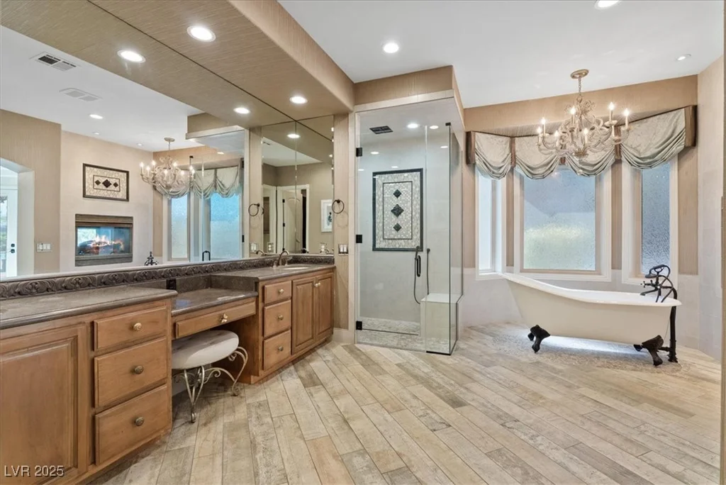 5975 Campbell, Las Vegas, NV 89149