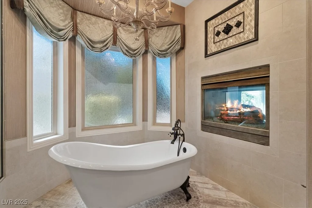 5975 Campbell, Las Vegas, NV 89149