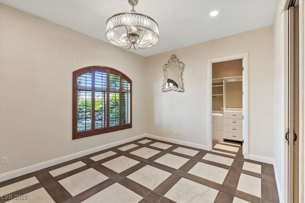 5975 Campbell, Las Vegas, NV 89149