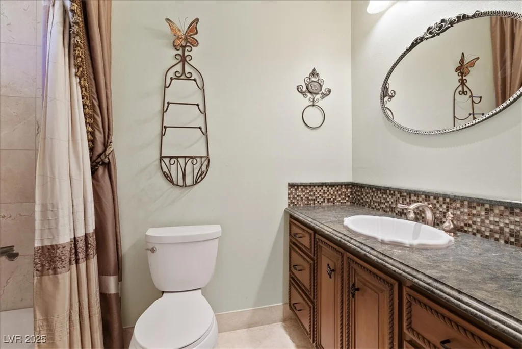 5975 Campbell, Las Vegas, NV 89149