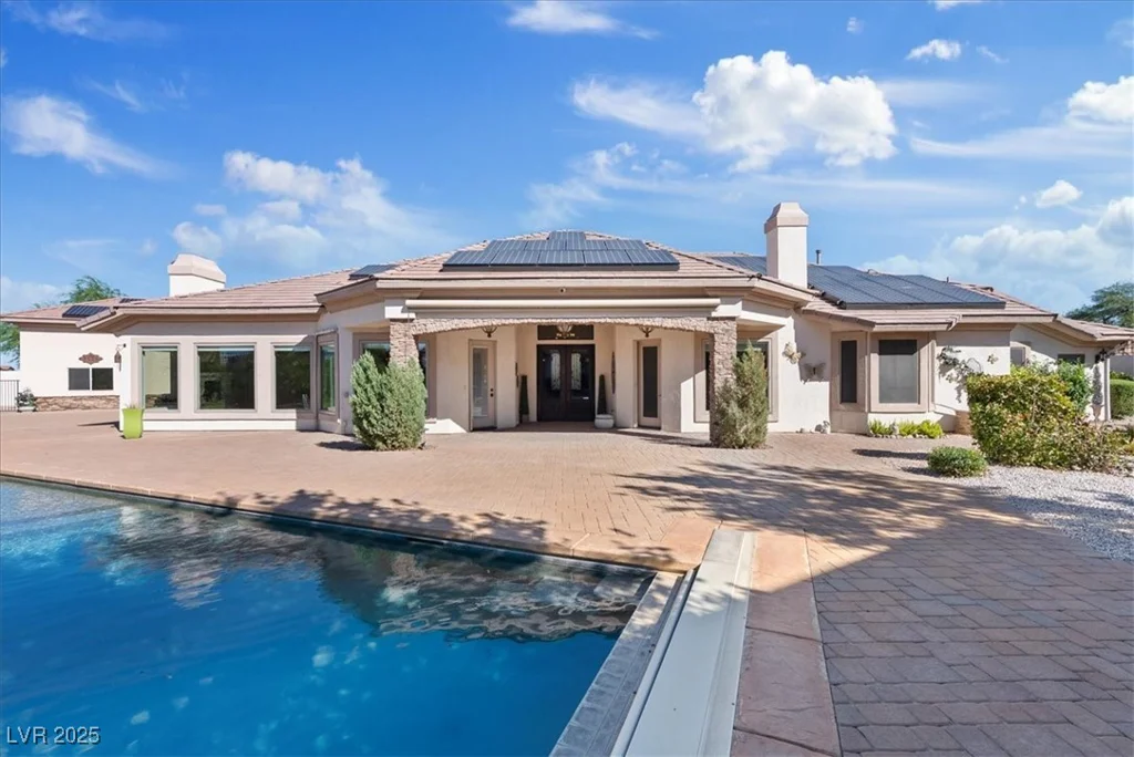 5975 Campbell, Las Vegas, NV 89149