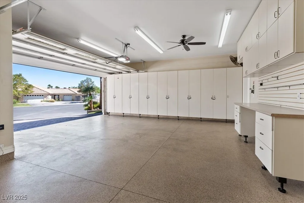5975 Campbell, Las Vegas, NV 89149