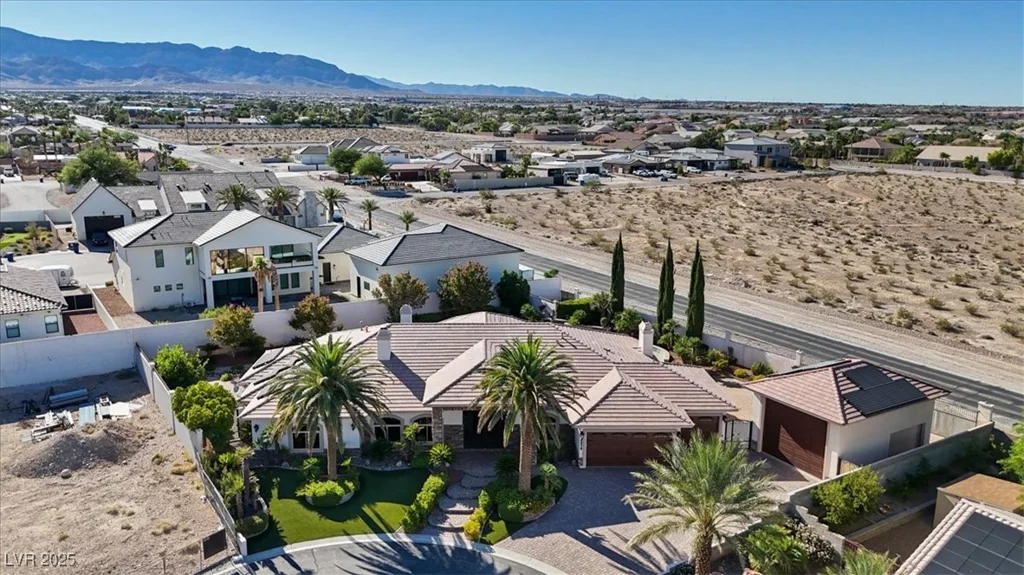 5975 Campbell, Las Vegas, NV 89149