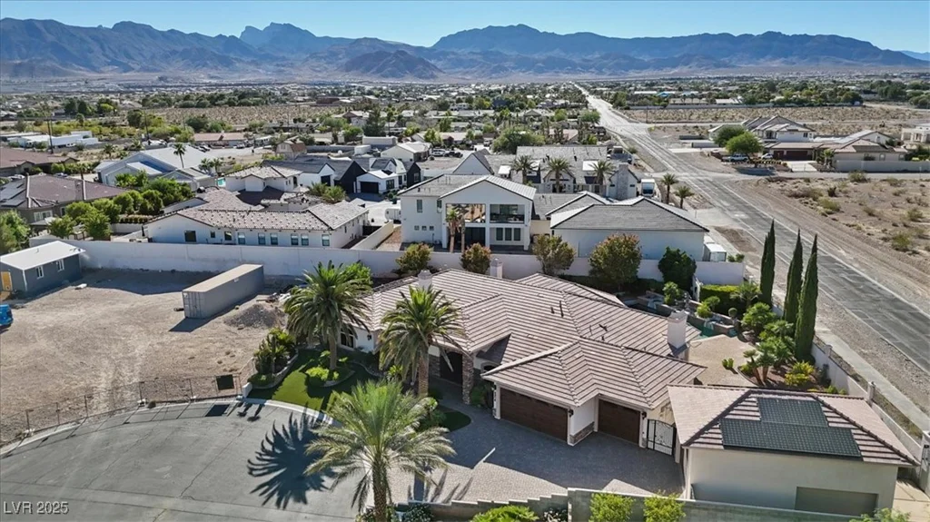 5975 Campbell, Las Vegas, NV 89149