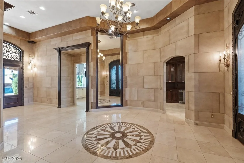 5975 Campbell, Las Vegas, NV 89149