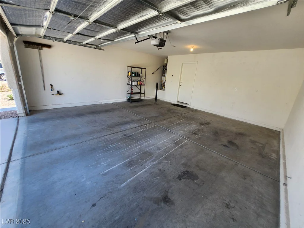 4913 Royal Lake, Las Vegas, NV 89131