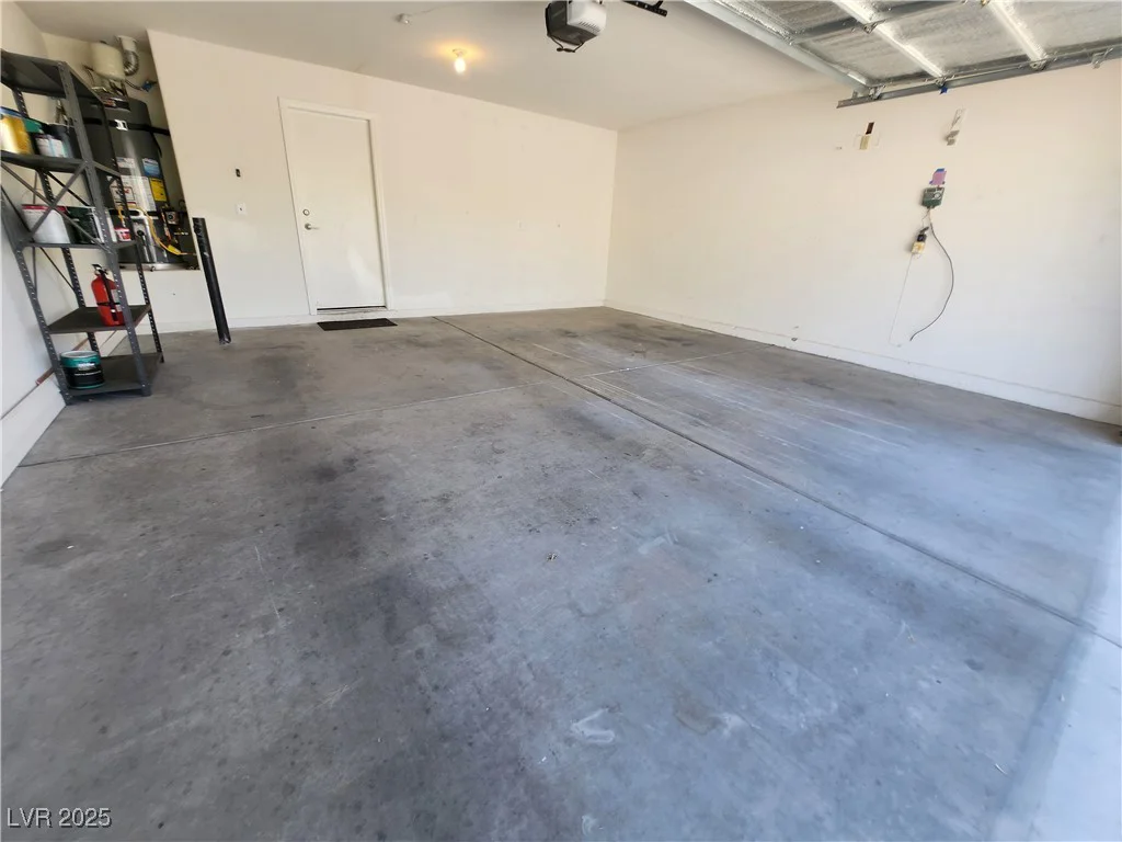 4913 Royal Lake, Las Vegas, NV 89131