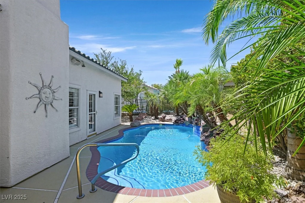 5100 Elm Grove, Las Vegas, NV 89130