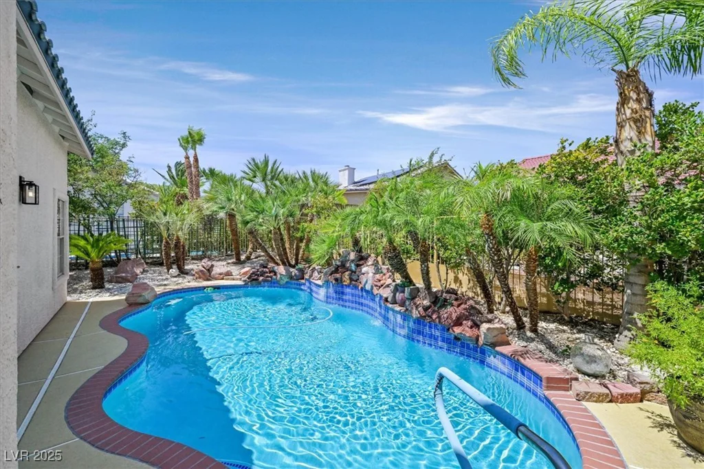 5100 Elm Grove, Las Vegas, NV 89130
