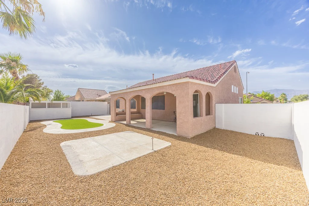 2403 Sexton, North Las Vegas, NV 89031