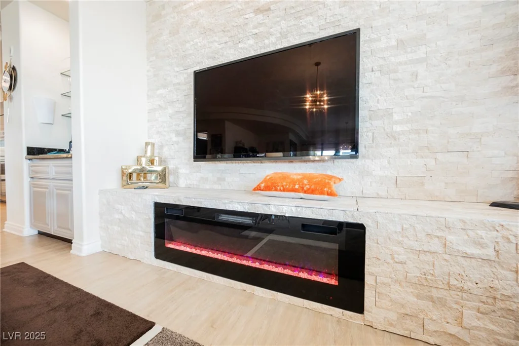 9213 Las Manaitas, Las Vegas, NV 89144